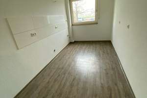 Ihr neues zu Hause- EG- 3-Zimmerwohnung mit Loggia in Duisburg-Mündelheim – Ehinger Berg 195, 47259 Mündelheim, Duisburg – Vorschaubild 4