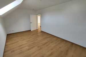 Kaufen & Einziehen: Neuwertige Doppelhaushälfte m. 162m² Wohnfläche, Balkon, Terrasse & Stellplatz – Hohenlohekreis – Vorschaubild 22
