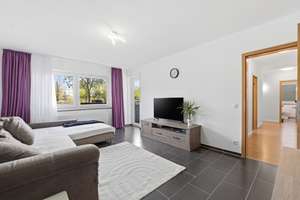 Sofort einziehen! 3-Zimmer Hochparterrewohnung mit Balkon und TG-Stellplatz in zentraler Lage Porz – Die vollständige Adresse der Immobilie erhältst du vom Anbieter., 51143 Porz (Ortsteil), Köln – Vorschaubild 2