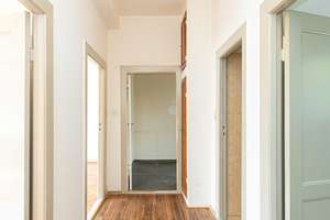 Helle 3-Zi-Altbauwohnung mit Wintergarten in Schöneberg mit viel Potenzial – Rubensstrasse 27, 12159 Schöneberg, Berlin – Vorschaubild 4