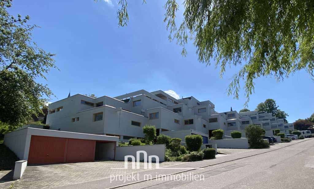 Wohnen am Hofberg - ruhige 3 Zimmer Erdgeschoßwohnung mit großem Garten - käuferprovisionsfrei