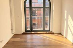 Großzügige Fünf-Zimmer-Wohnung mit Kamin, Concierge, Fitnessraum und Aufzug – Scharnhorststr.  6, 10115 Mitte (Ortsteil), Berlin – Vorschaubild 6