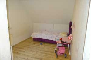 Geräumiges Zweifamilienhaus mit Garten. Anbau möglich. Zentral gelegen in Wetzlar. – Lahn-Dill-Kreis – Vorschaubild 10