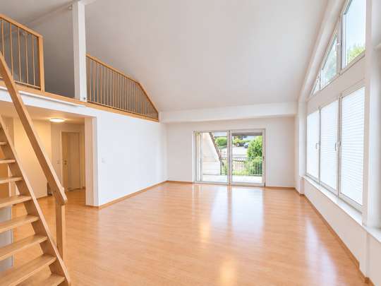 Komfortable, lichtdurchflutete 3-ZKB, 2 Bäder, Loggia, Balkon & Garage (frei ab 1.12.2026)