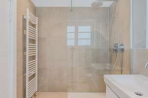 Wohnen mit Stil: Traumhafte Altbauwohnung in neuem Glanz - provisionsfrei – Düsseldorfer Str. 34, 10707 Wilmersdorf, Berlin – Vorschaubild 26