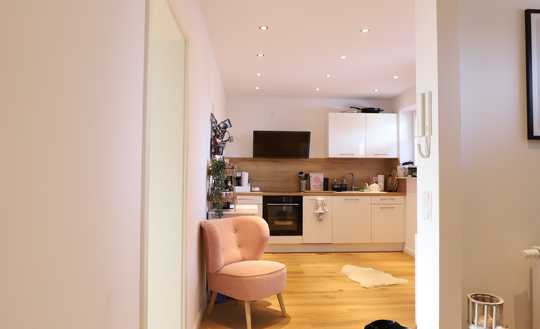 Modern  kernsanierte und helle Wohnung mit Ausblick!
