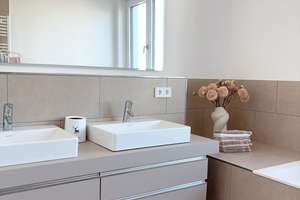 Exklusive Villa in weiß - Design trifft Luxus – Die vollständige Adresse der Immobilie erhältst du vom Anbieter., 47259 Huckingen, Duisburg – Vorschaubild 22