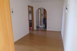 Geschmackvolle 3-Raum-Wohnung mit Balkon und EBK in München Perlach – Kar-Marx-Ring 94, 81735 Neuperlach, München – Vorschaubild 7