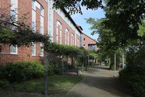 Gemütliche Dachgeschosswohnung sucht einen Nachmieter // 3.OG rechts – Wismarer Str. 7, 38444 Westhagen, Wolfsburg – Vorschaubild 5