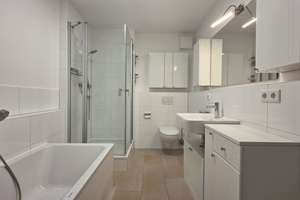 Barrierefreie 2-Zimmer-Garten-Wohnung mit Wasserblick, EBK, Fußbodenheizung und TG-Stellplatz! – Die vollständige Adresse der Immobilie erhältst du vom Anbieter., 10589 Charlottenburg, Berlin – Vorschaubild 10