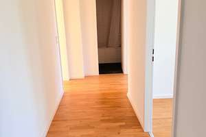 Lichtdurchflutete 3-Zimmer-Wohnung mit Balkon und Einbauküche – Flaschenträgerstraße 13, 81927 Englschalking, München – Vorschaubild 7