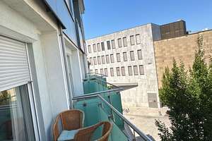 HN Zentrum: Helle 3-Zimmer-Wohnung mit zwei Balkonen – Klarastraße 6, 74072 Heilbronn, Heilbronn – Vorschaubild 2