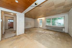 Zweifamilienhaus mit Ausbaupotenzial – Wohnen, investieren und Zukunft gestalten – Die vollständige Adresse der Immobilie erhältst du vom Anbieter., 70565 Dürrlewang, Stuttgart – Vorschaubild 4