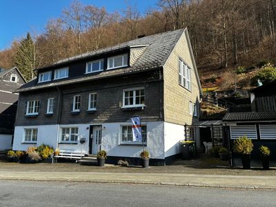 ***Einziehen und Wohlfühlen - Schickes Ein- bis Zweifamilienhaus in Bödefeld***