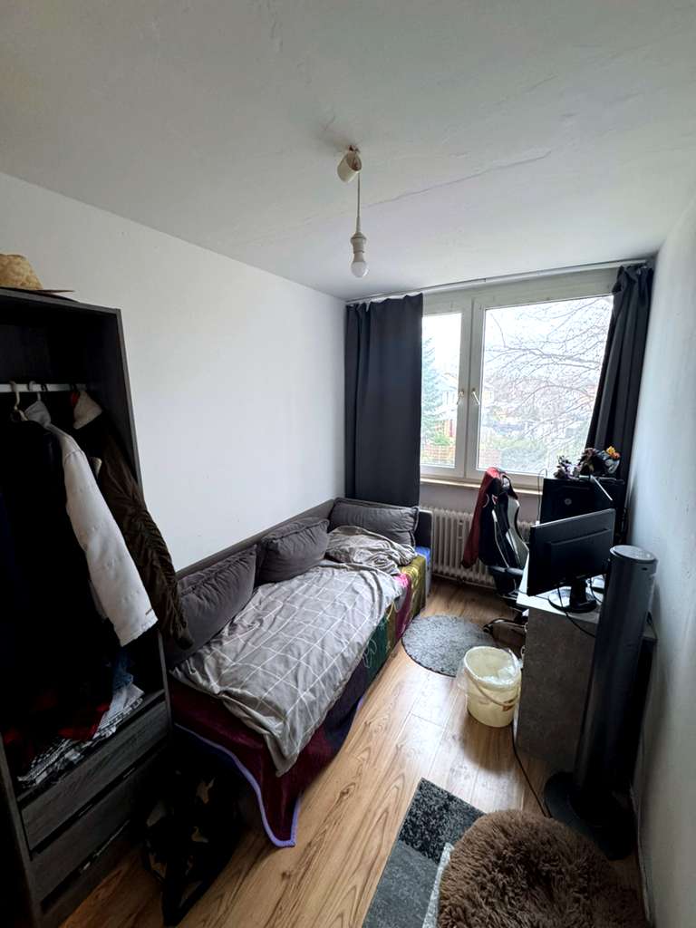 Immobilie in Niederkassel - Teilsanierte 3-Zimmer-Whg. mit 73m2 & zwei Loggien - Ideal für Kapitalanleger - Bild 4