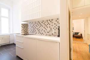 Altbau zum Verlieben: Helle 2 Zimmer mit Balkon am Mauerpark – 10437 Prenzlauer Berg, Berlin – Vorschaubild 16