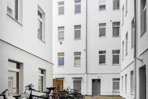 Kapitalanlage in begehrter Berliner Kiezlage – stilvolle 2-Zimmer-Altbauwohnung! – Oppelner Straße 18, 10997 Kreuzberg, Berlin – Vorschaubild 4