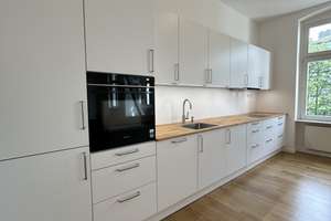 Altbau: Traumwohnung im Medienhafen – Hammerstraße 26, 40219 Unterbilk, Düsseldorf – Vorschaubild 2