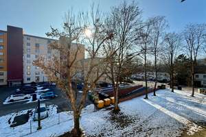 Schöne familienfreundliche 4-Zimmer-Wohnung mit Loggia nähe Augsburg-Kuhsee zu vermieten  – Mittenwalder Straße 13, 86163 Hochzoll-Süd, Augsburg – Vorschaubild 11