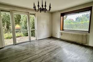 renovierungsbedürftiges Reiheneckhaus in ruhiger Lage wartet auf neue Eigentümer – Die vollständige Adresse der Immobilie erhältst du vom Anbieter., 90427 Schniegling, Nürnberg – Vorschaubild 4