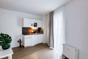 Ab sofort: Vollmöbliertes WG-Zimmer - zeitlos modern in Köln Kalk – Kasernenstraße 4, 51103 Kalk (Ortsteil), Köln – Vorschaubild 2