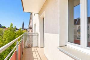 2-Zimmer-Wohnung mit sonnigem Südbalkon nahe Friedrichshain