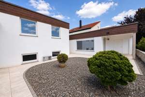 Wohnen auf versetzten Ebenen: Gepflegter Bungalow mit Garten und Garage – Die vollständige Adresse der Immobilie erhältst du vom Anbieter., 90455 Kornburg, Worzeldorf, Nürnberg – Vorschaubild 17