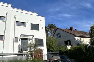 Families welcome: Luxury duplex house in Hofheim — English speakers welcome! – Lessingstr. 46, 65719 Hofheim am Taunus – Vorschaubild 2