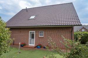 Hochwertiges Familienhaus mit Wintergarten, Doppelcarport, Wellnessbad, Photovoltaik und separater E – Die vollständige Adresse der Immobilie erhältst du vom Anbieter., 26676 Barßel – Vorschaubild 6