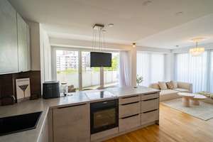 Lichtdurchflutete 2,5-Raum-Wohnung mit Einbauküche und großem Balkon – 93051 Großprüfening-Dechbetten-Königswiesen, Regensburg – Vorschaubild 5