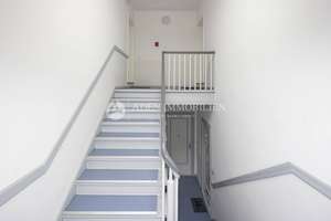 Stilvolle 3-Zimmer-Dachgeschosswohnung mit Terrasse in Top-Zustand, Johannisthal! – Trützschlerstr. 11, 12487 Johannisthal, Berlin – Vorschaubild 32