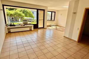 MODERNISIERTES FAMILIENZUHAUSE MIT SONNENTERRASSE UND GROSSEM GARTEN !!! – Die vollständige Adresse der Immobilie erhältst du vom Anbieter., 58097 Altenhagen, Hagen – Vorschaubild 2