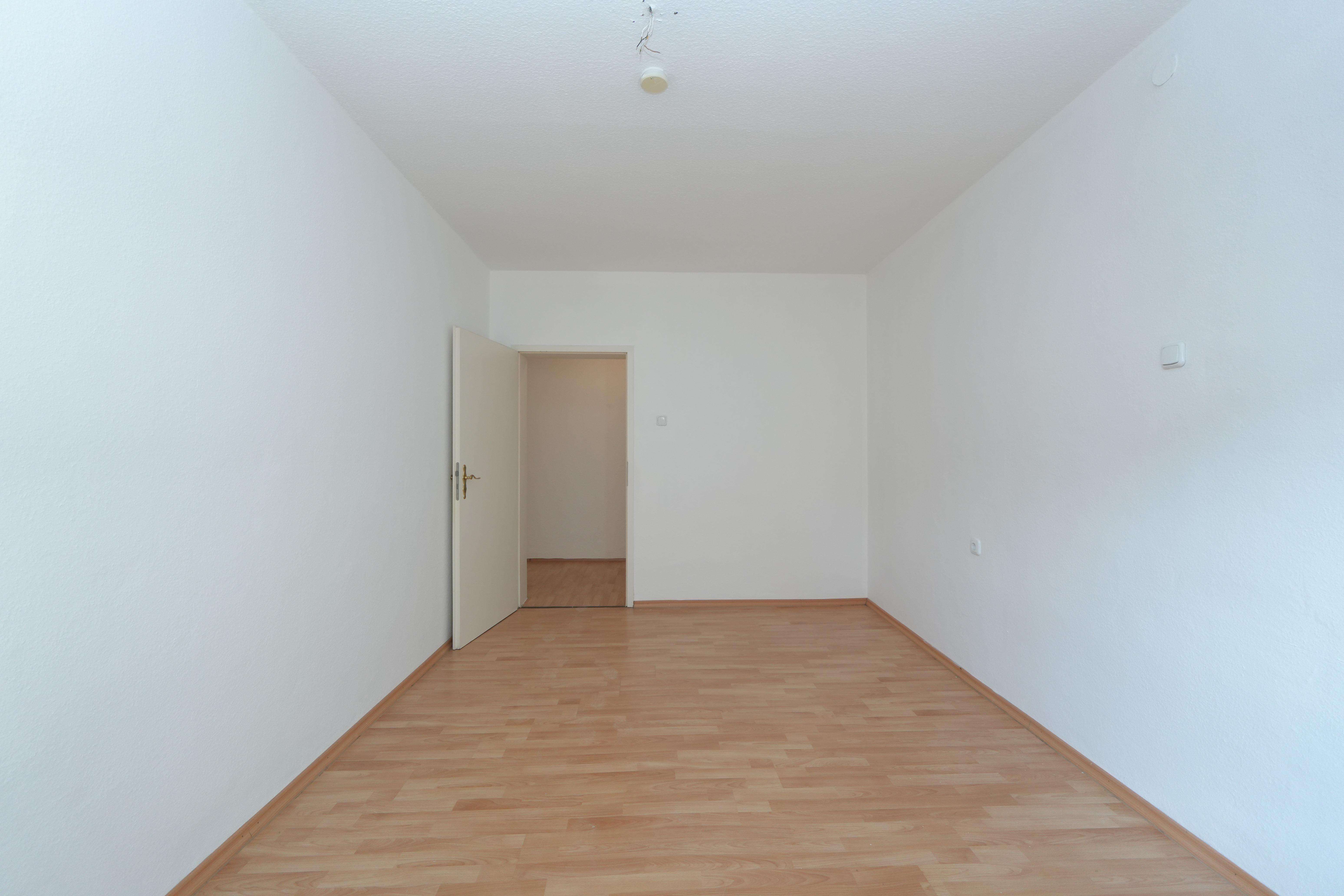 Immobilie in Schwabach - SOFORT VERFÜGBAR! Familienfreundliche 4-Zimmer-Wohnung im Herzen der Stadt - Bild 4