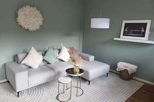 Dachgeschoss mit Sonnenbalkon, Domblick & Einbauküche - 1 Jahr befristet mit Option zur Verlängerung