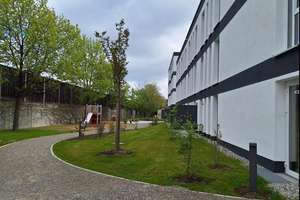 Erstbezug - Modernes möbliertes Apartment mit Terrasse in zentraler Augsburg-Lage – Tunnelstraße 94, 86156 Kriegshaber, Augsburg – Vorschaubild 9