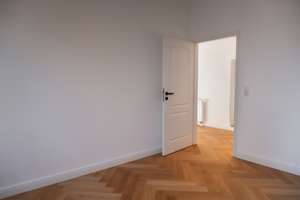 Sanierte Wohnung im repräsentativen Villenensemble am Ekhofplatz – in unmittelbarer Wassernähe – Die vollständige Adresse der Immobilie erhältst du vom Anbieter., 12557 Köpenick, Berlin – Vorschaubild 7