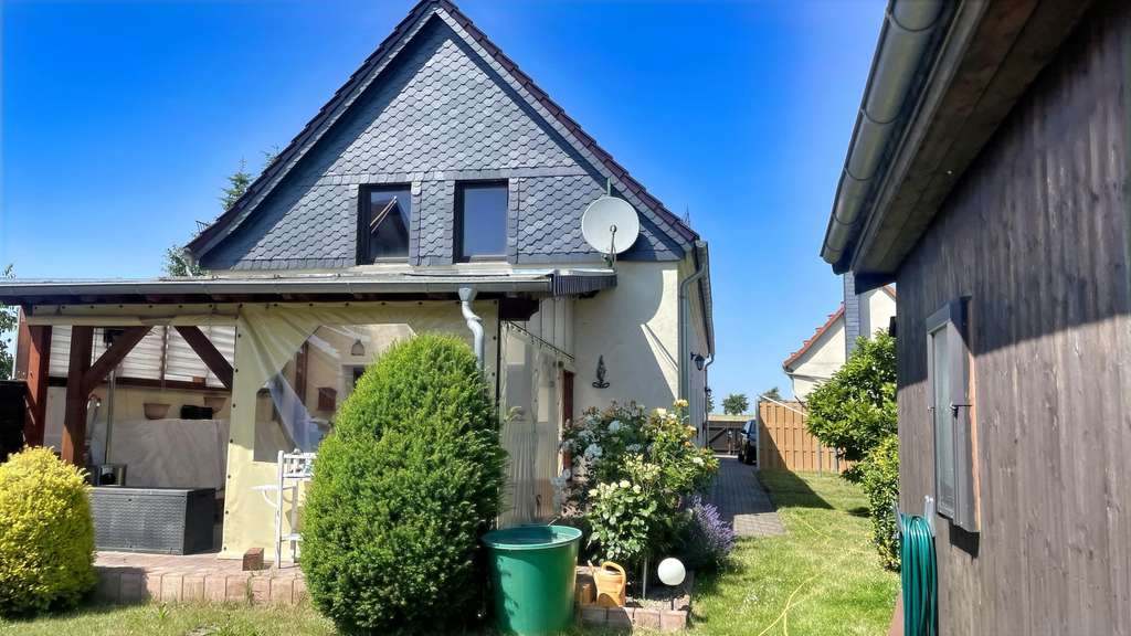 Immobilie in Laußig - Familienhaus auf idyllischem Grundstück - Bild 2