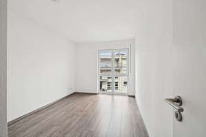 Lichtdurchflutet & barrierefrei: Ihre neue Wohlfühl-Wohnung mit Sonnenterrasse und Kaminofen! – Die vollständige Adresse der Immobilie erhältst du vom Anbieter., 65197 Klarenthal, Wiesbaden – Vorschaubild 6