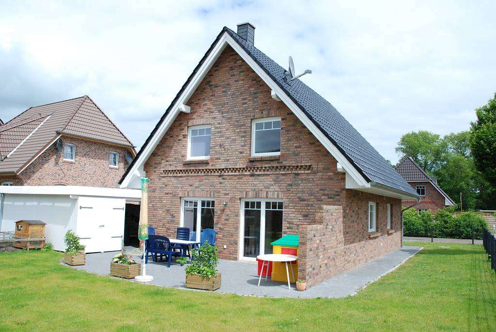 Immobilie in Beldorf - Gemütliches Familienhaus im klassischen Stil 
Neubauplanung - Niedrigenergiehaus mit Wärmepumpe - Bild 2