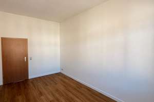 Helle 3-Raum Wohnung mit Tageslicht Bad, Balkon und Carport Stellplatz – Marienberger Straße 16, 9125 Altchemnitz, Chemnitz – Vorschaubild 9