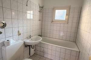 Helle Erdgeschosswohnung mit Balkon in Duisburg – Gansstraße 14, 47137 Mittelmeiderich, Duisburg – Vorschaubild 6