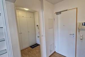 Schöne möblierte 2-Zimmer-Wohnung mit 1 großen Balkon in der Schwanthalerhöhe – Die vollständige Adresse der Immobilie erhältst du vom Anbieter., 80339 Schwanthalerhöhe (Ortsteil), München – Vorschaubild 6