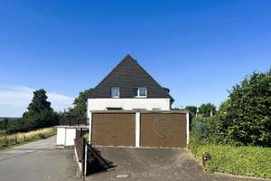 AUF DEM EHRENBERG - LÄNDLICHES EINFAMILIENHAUS MIT GARAGE, TERRASSE UND GRÜNFLÄCHE – Die vollständige Adresse der Immobilie erhältst du vom Anbieter., 42389 Langerfeld-Beyenburg, Wuppertal – Vorschaubild 6