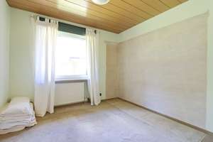Einfamilienhaus mit Einliegerwohnung und Doppelgarage in Hamburg Langenhorn – Die vollständige Adresse der Immobilie erhältst du vom Anbieter., 22415 Langenhorn, Hamburg – Vorschaubild 14
