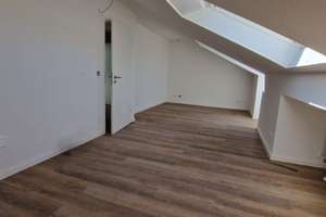 2 Zimmer Wohnung in Pforzheim - MIT WOHNBERECHTIGUNGSSCHEIN – Anshelmstr. 4, 75175 Oststadt, Pforzheim – Vorschaubild 2