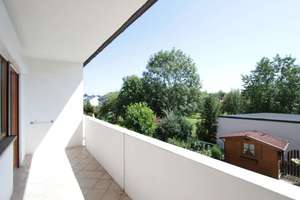 Sonniges Reihenhaus in absolut ruhiger Lage in Puchheim, 5 Zimmer+ Bad+ 2 WCs + Südbalkon+ Südgarten – 82178 Puchheim – Vorschaubild 18