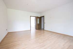 3 Familienhaus mit 2 freien, großen Wohnungen plus Garage in Bergheim-Büsdorf – Windmühlenstr. 24, 50129 Bergheim – Vorschaubild 17