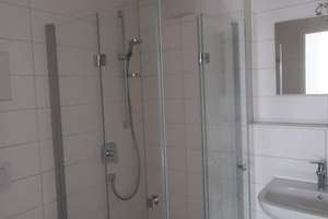 2-Zimmer-Wohnung ruhig, zentral, Terr. & Garten in Pfullingen Mitte – Griesstr. 15, 72793 Pfullingen – Vorschaubild 3