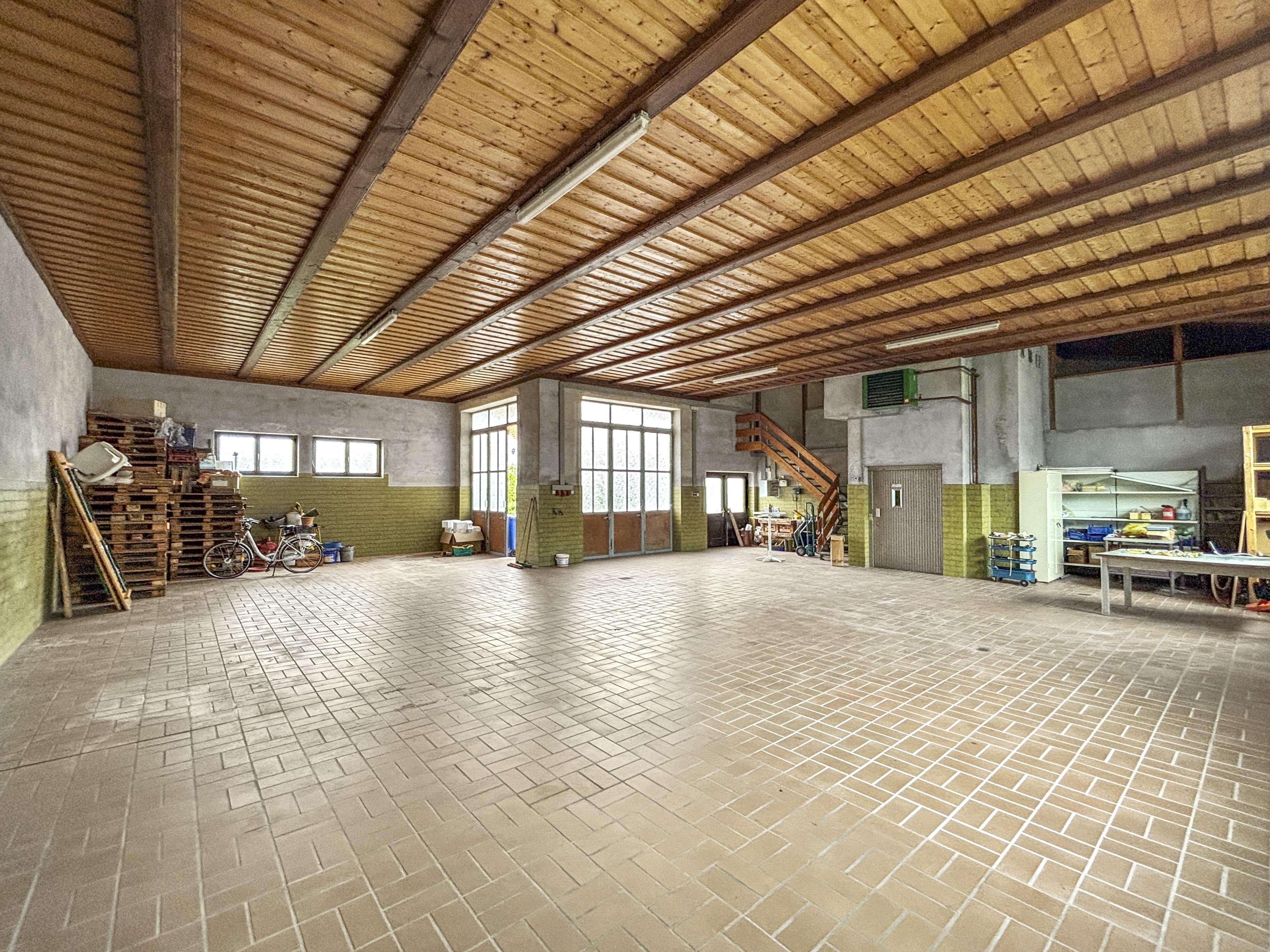 Immobilie in Sommerhausen - Ehemaliges Weingut - Wohnhaus und Nebengebäude in Sommerhausen - Bild 6