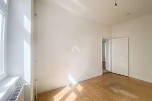 ALTBAULIEBHABER AUFGEPASST! HELLE UND KLASSISCH SCHÖNE ALTBAUWOHNUNG MIT POTENZIAL! PROVISIONSFREI! – Lübecker Straße 29, 10559 Moabit, Berlin – Vorschaubild 13